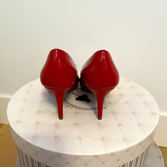 Kelly & Katie patent leather style red heels - Picture 5 of 6